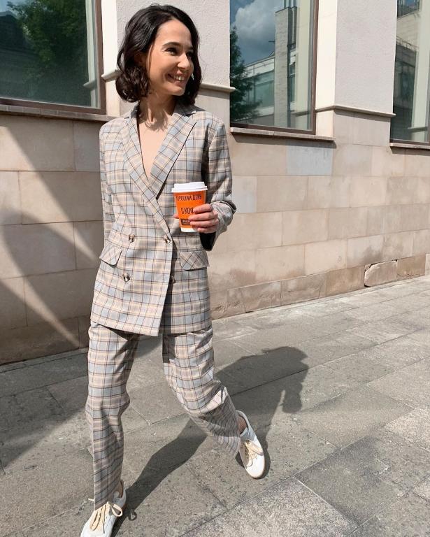 Elegant plaid double-breasted two-piece blazer suit